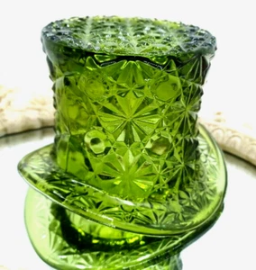 VTG FENTON LARGE EMERALD-TOP HAT / VASE / CANDY DISH--3 1/2" T x 4 1/2" W - Picture 1 of 7