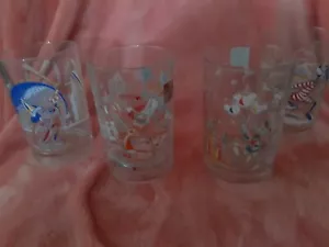 Mickey Mouse Glasses McDonalds Celebrates the Magic of Walt Disney World Set/4 - Picture 1 of 5