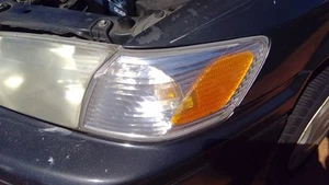 Driver Corner/Park Light Park Lamp-turn Signal Fits 00-01 CAMRY 225974 - Picture 1 of 10