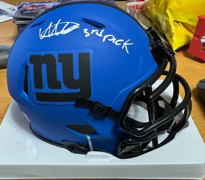 Minicasco 2025 Fanatics Under Wraps Abdul Carter Auto NY Giants "tercera selección" Foto 1 de 4