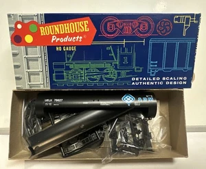 Roundhouse HO Scale ADM 50' Tank Car Kit #78627 - Picture 1 of 3
