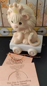 💐 Estatuillas Tren Cumpleaños Precious Moments (Cinco Años, León) Edad 5 con Caja - Imagen 1 de 9