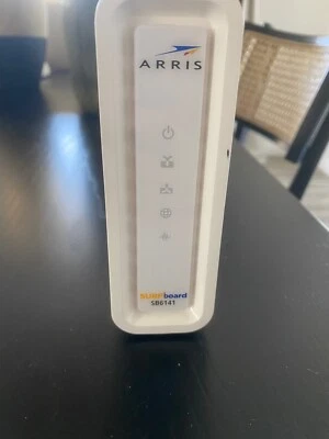 Motorola ARRIS SURFboard SB6141 Docsis 3.0 Cable Modem 400 Series.  G - Image 1 of 2