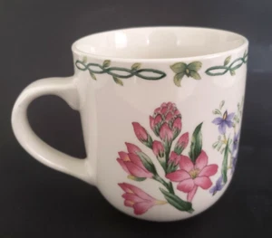 Taza de café con borde de guirnalda de azafrán rosa cerámica Thomson de jardín floral - Imagen 1 de 6