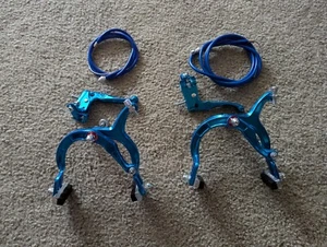 NUEVO FRENO DE MANO ALEACIÓN AZUL 20" BICICLETAS BMX, DELANTERO Y TRASERO,MX, VIENE COMPLETO - Imagen 1 de 5