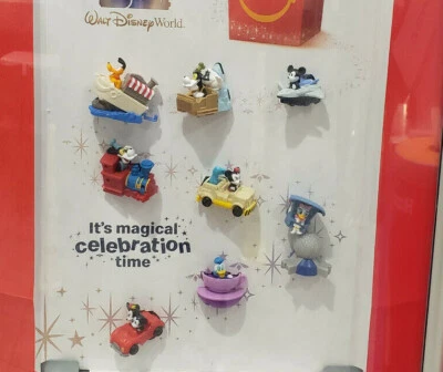 McDONALD'S 2022 Happy Meal Toys Disney 50th Mickey Minnie's Runaway Railway  Foto 1 de 4