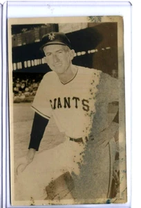 Postal de los New York Giants 1956 firmada por Bill Rigney - Imagen 1 de 2