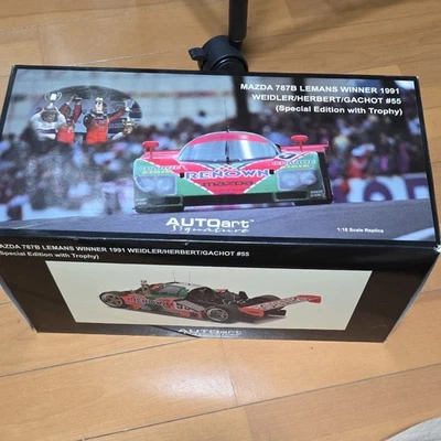 AUTOart 1/18 Mazda 787B 1991 Le Mans Winner #55 Diecast Model w/ Trophy: JPN - Immagine 1 di 4