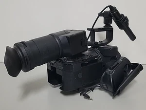 Sony AVCHD MEG2 SD Exmor Super 35mm CMOS NXCAM LCD VF ECM-XM1 Mic -- Not Tested - Picture 1 of 11