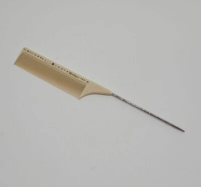 Vintage Cricket Silkomb Seamless Teeth, Pro 50 Fine Toothed Rattail - Image 1 of 2