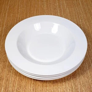 Cuencos de sopa CORNING Centura BLANCO BORDE GRANDE 9" (lote de 4) *COMO NUEVOS* - Imagen 1 de 1
