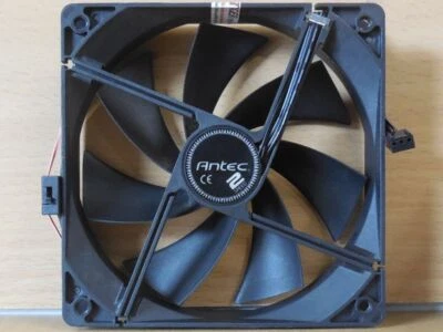 Antec 2Speed Gehäuse Lüfter schwarz 120mm 3-pin Case FAN mit Schalter* GL192 - Bild 1 von 2