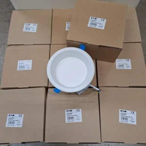 10x 16W LED Eaton Versalux Downlight 16watt Cool White 4000k 1500lm 150mm CutOut - Picture 1 of 8