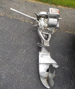 American Made - Johnson Seahorse 1939 - Antique Outboard Boat Motor - Picture 1 of 16
