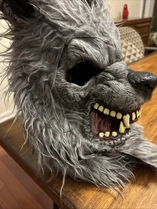 WERWOLF grau Wolf Hund knurrende Maske realistisch Erwachsene Kunstfell Halloween Horror - Bild 1 von 7