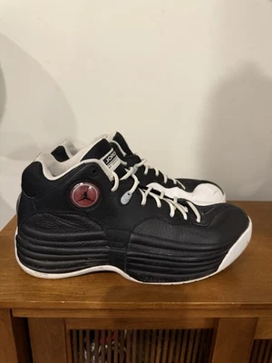 Nike Air Jordan Jumpman Team 1 'Negro' Blanco Rojo Zapatos FV3928-006 Hombres Talla 9 Foto 1 de 4