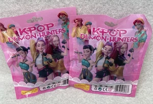 2er Set Sammlerstück K Pop Dämonenjäger Mystery Blind Bags zufällig Puppe Anhänger - Bild 1 von 2