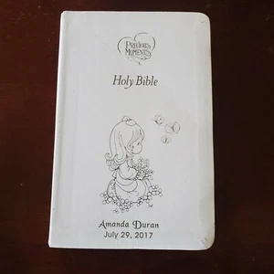 Precious Moments Bible, Leathersoft, White International Children's Bible  - Picture 1 of 12
