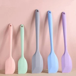 Silicone Cake Spatula Scraper - Non-stick Baking & Cooking Tool - Picture 1 of 29