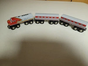 Brio Wooden Railway Trains of the World Santa Fe Train #33423 Excellent Conditio - Picture 1 of 12