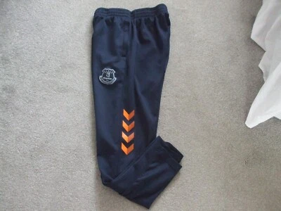 EVERTON FOOTBALL CLUB HUMMEL PANTS TRACKY BOTTOMS YOUTH TEENS JOGGERS AGE 14 YRS - Image 1 of 4