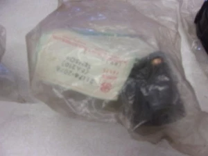 PRODUTTORE DI APPARECCHIATURE ORIGINALI KAWASAKI PARTE #21176-2076 SENSORE - Foto 1 di 1