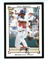 2002 Fleer Premium   Torii Hunter #29 Minnesota Twins