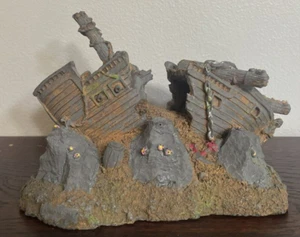 Aquarium Decor Pirate Ship Fish Tank Beach House Decor - Picture 1 of 4