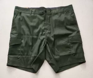 Trunks Men's size 40 Green Outdoor Beach Multipurpose Voyager Short (E4) - Picture 1 of 13