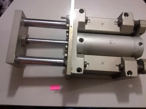 SMC MGGLF100-200 cyl, guide, MGG GUIDED CYLINDER - Picture 1 of 11