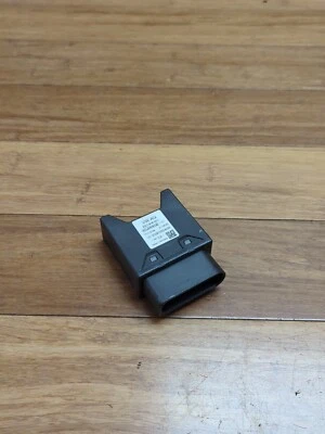 Módulo controlador bomba tanque gasolina combustible Volkswagen Jetta GLI 2017-2020 OEM Foto 1 de 4