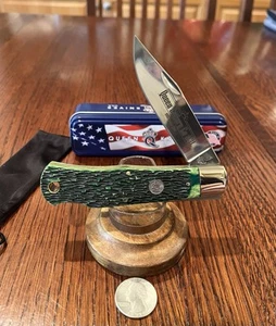 Queen Cutlery USA Large Lockback Knife Green Peach Seed Jig GPSB106-NEW - Picture 1 of 9