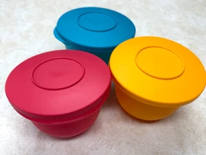TUPPERWARE SCHÜSSELN MIT DECKEL - 3ER SET - 3621B - 550 ML - Bild 1 von 14
