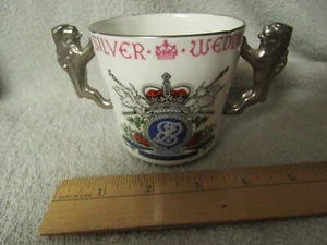 Vintage Gedenktasse 1972 Queen Elizabeth / ERII Silberhochzeit Henkeltasse - Bild 1 von 16