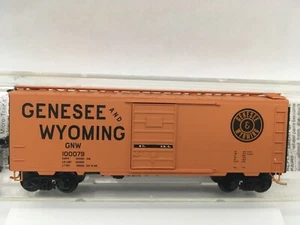 N SCALE Micro Train # 020 00 706~ GENESEE & WYOMING 40' BOX CAR # 100079 - Picture 1 of 8