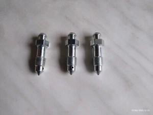 Brake bleed nipples - UNF thread NOS - Picture 1 of 3