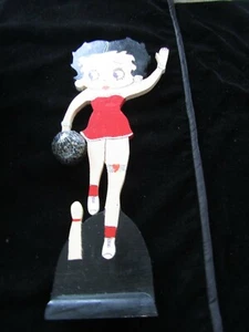 Betty Boop In Red Dress Wooden Cut Out - Imagen 1 de 6