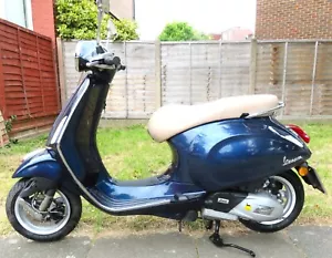 Piaggio Vespa Primavera 125 ABS Midnight Blue Just had big service and Motd - Picture 1 of 24