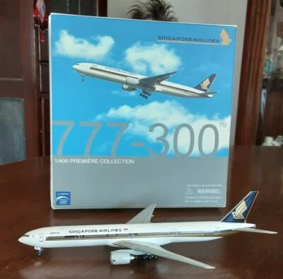 Dragon Wings scale 1:400 Singapore Airlines 777 -300 Model Plane (55777)03 - Image 1 of 4