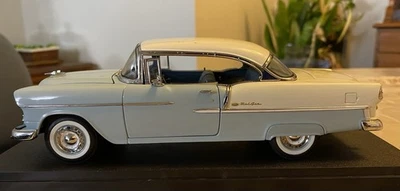 Danbury Mint 1955 雪佛兰 Bel Air 硬顶 1:24 — 第 1/4 张图片