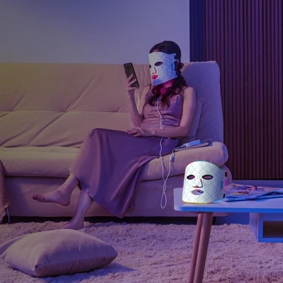 VEVOR LED Light Therapy Face Mask 7-Color Red Blue 850nm NIR Anti-Aging Care USA - Image 1 of 4