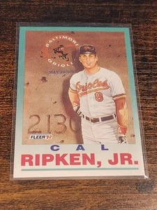 Cal Ripken Jr. Salón de la fama Ironman Inserto 1992 Fleer Béisbol #711 Baltimore Orioles Salón de la fama - Imagen 1 de 2