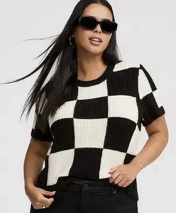 Torrid Womens Size 2 2X Short Sleeve Pullover Sweater Checkered Black White Knit - Picture 1 of 9