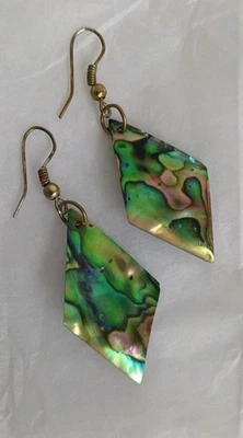 Pendientes de Colección Hechos a Mano con Concha de Abulón Derrame de Aceite Forma de Diamante 1.5" ¡Impresionantes! Foto 1 de 4