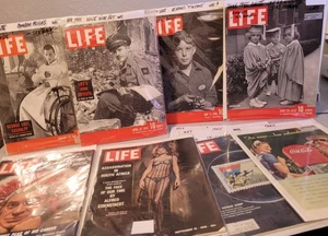 LOT OF 7 LIFE MAGAZINES AND 5 COKE ADS, 1945, 1962, 1965, 1943, 1942, 1938, 1928 - Foto 1 di 13