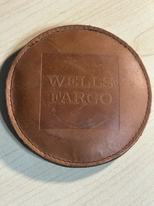 Wells Fargo Leder Briefbeschwerer 4" - Bild 1 von 4