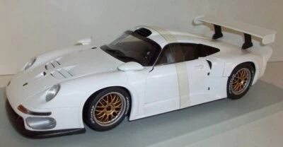 UT Models 1/18 Scale - 180 966600 Porsche 911 GT1 1996 White - Image 1 of 3