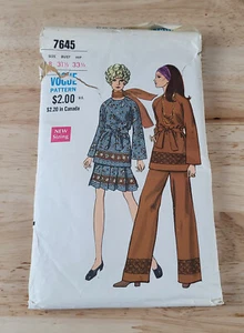 Vintage Vogue Muster TOP - ROCK - HOSE #7645 ©1970 Schnitt Größe 8 - Bild 1 von 2