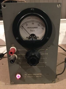 SIMPSON AC MILLI VOLTMETER in metal case ,    used - Picture 1 of 6