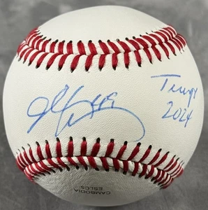 BÉISBOL OFICIAL FIRMADO POR JOHN ROCKER TRUMP 2024 INSCRITO ATLANTA BRAVES JSA - Imagen 1 de 2